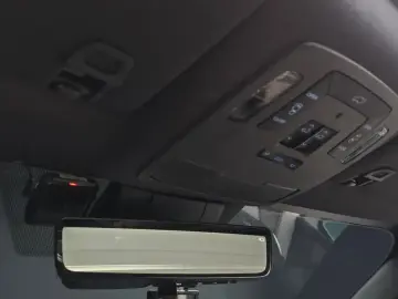 2023 Toyota Sienna с пробегом 55 842 км