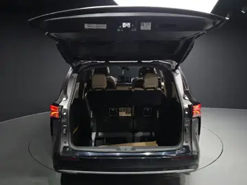 2023 Toyota Sienna с пробегом 55 842 км