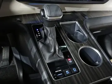 2023 Toyota Sienna с пробегом 9 779 км