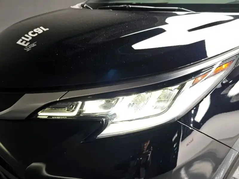 2023 Toyota Sienna с пробегом 9 779 км