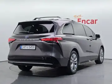 2021 Toyota Sienna с пробегом 69 072 км