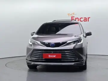 2021 Toyota Sienna с пробегом 69 072 км