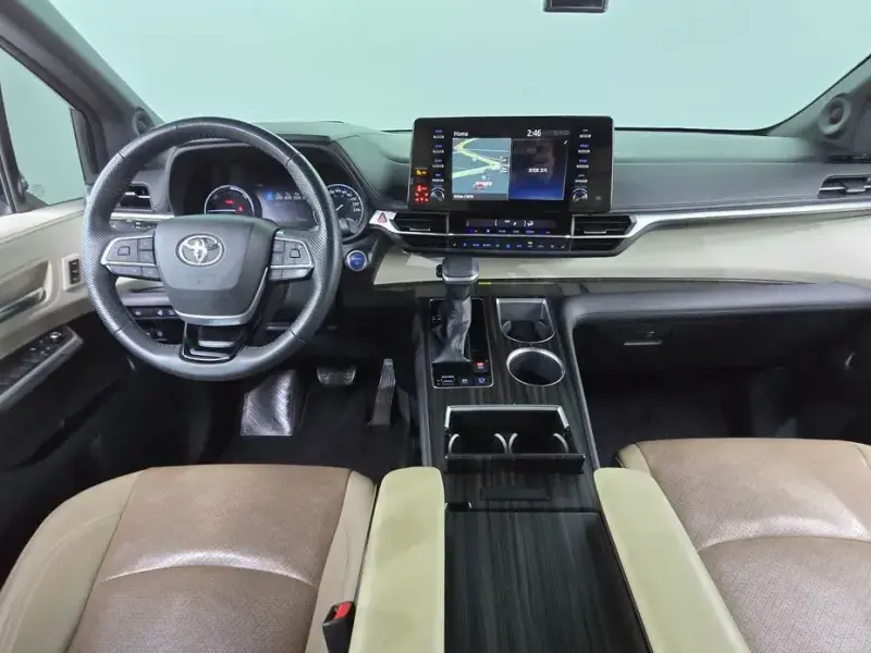 2021 Toyota Sienna с пробегом 69 072 км