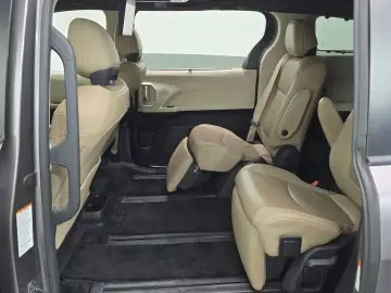 2021 Toyota Sienna с пробегом 69 072 км