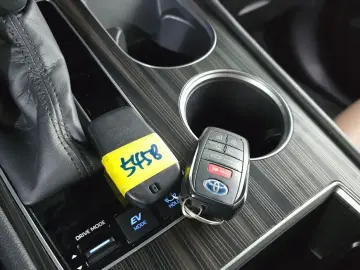 2021 Toyota Sienna с пробегом 69 072 км