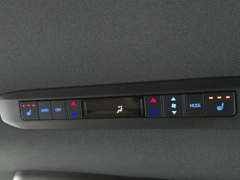 2021 Toyota Sienna с пробегом 69 072 км