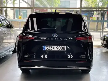 2021 Toyota Sienna с пробегом 31 004 км