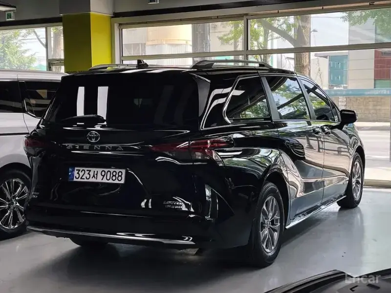 2021 Toyota Sienna с пробегом 31 004 км
