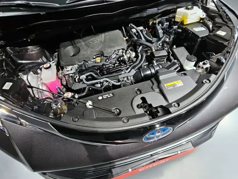 2023 Toyota Sienna с пробегом 24 968 км