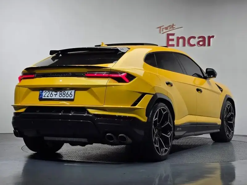 2024 Lamborghini Urus с пробегом 15 312 км