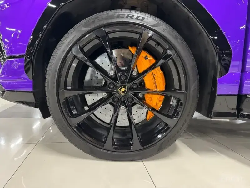2024 Lamborghini Urus с пробегом 6 400 км