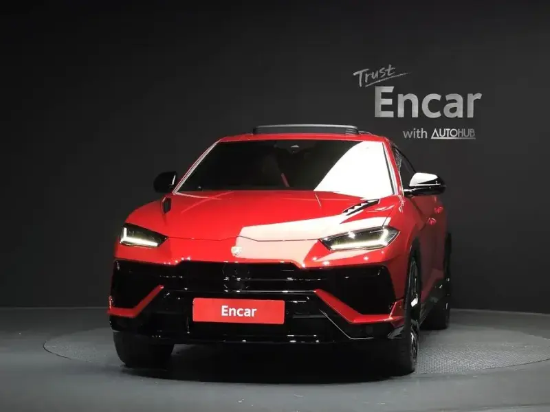 2024 Lamborghini Urus с пробегом 1 578 км