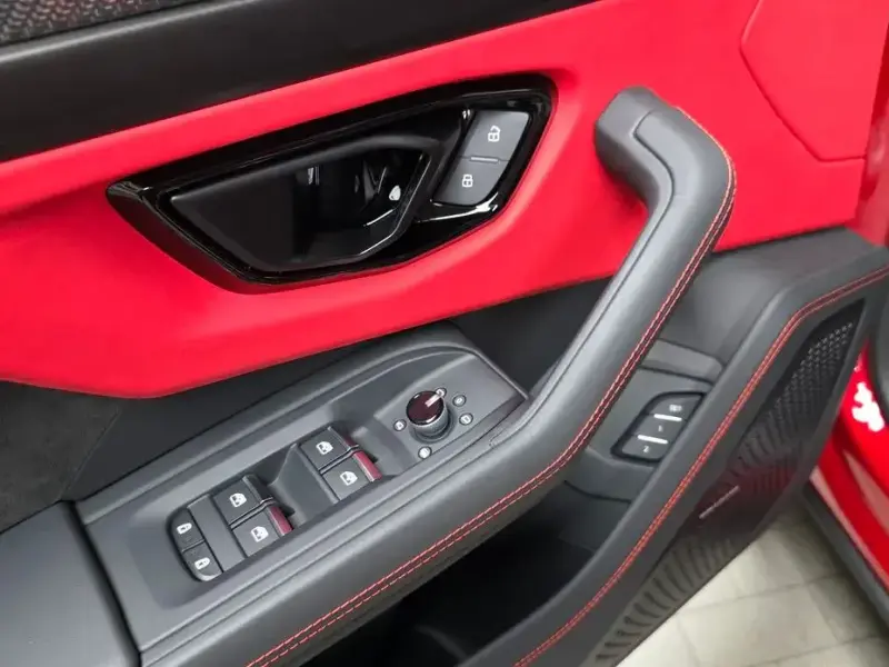 2024 Lamborghini Urus с пробегом 1 578 км