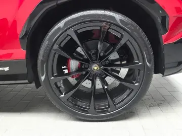 2024 Lamborghini Urus с пробегом 1 578 км