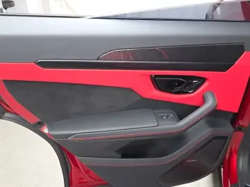 2024 Lamborghini Urus с пробегом 1 578 км