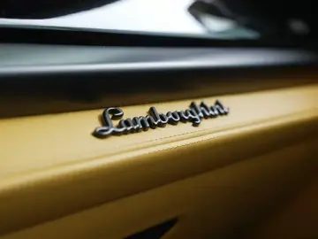 2026 Lamborghini Urus с пробегом 30 км