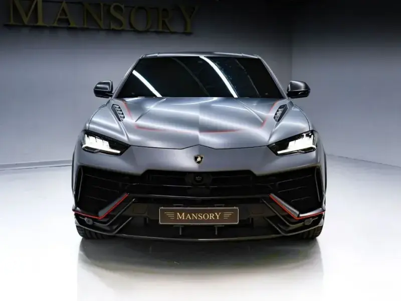 2023 Lamborghini Urus с пробегом 723 км