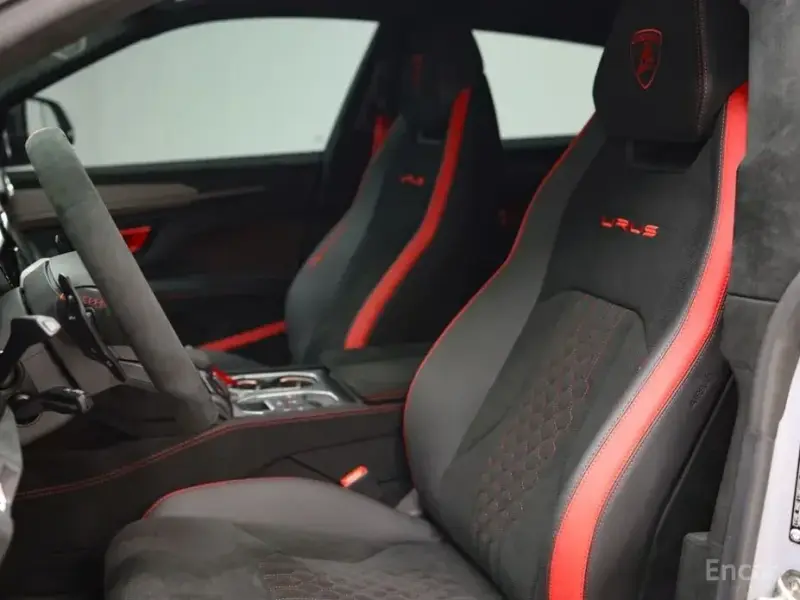 2023 Lamborghini Urus с пробегом 723 км