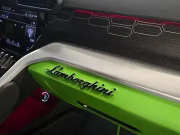 2024 Lamborghini Urus с пробегом 7 255 км