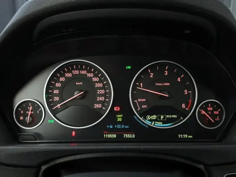 2015 BMW 3 серии с пробегом 119 559 км