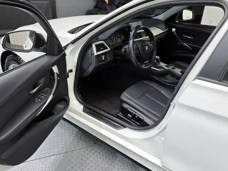 2015 BMW 3 серии с пробегом 119 559 км