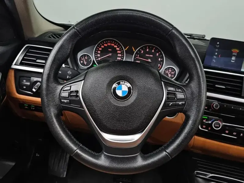 2017 BMW 3 серии с пробегом 91 888 км