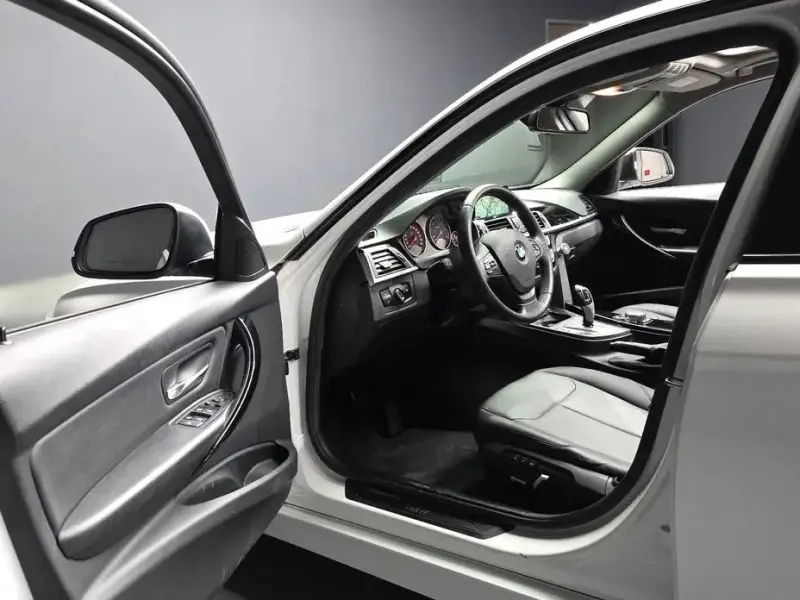 2016 BMW 3 серии с пробегом 141 838 км