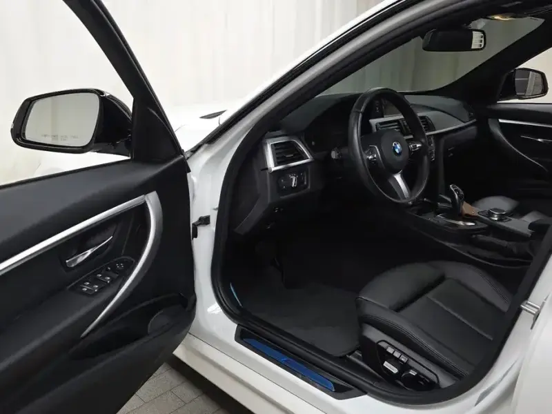 2018 BMW 3 серии с пробегом 60 157 км