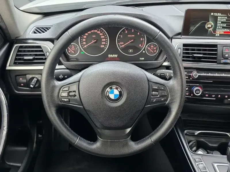 2015 BMW 3 серии с пробегом 81 270 км