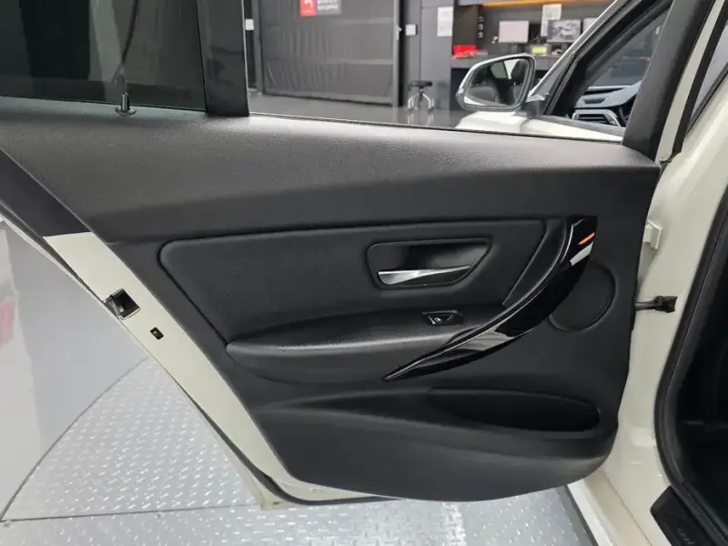 2015 BMW 3 серии с пробегом 81 270 км
