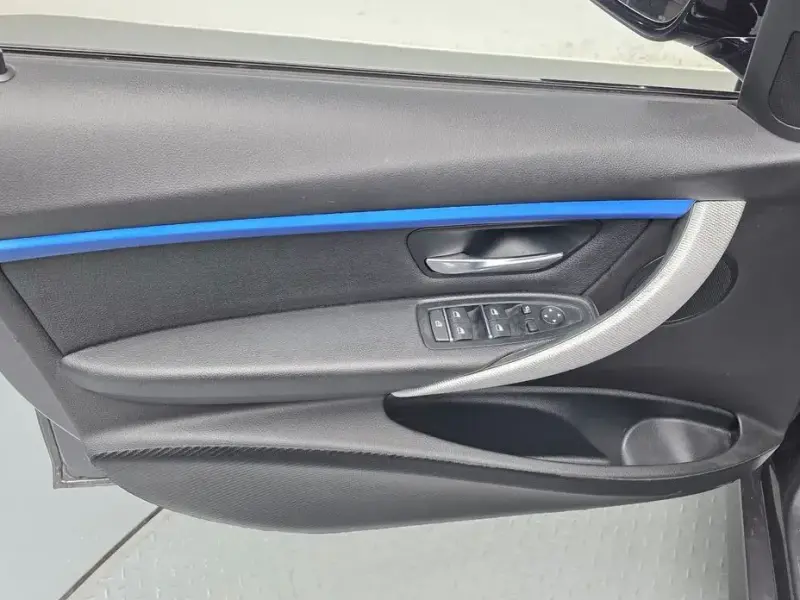 2018 BMW 3 серии с пробегом 74 240 км