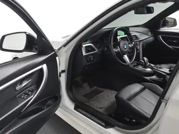 2018 BMW 3 серии с пробегом 90 365 км