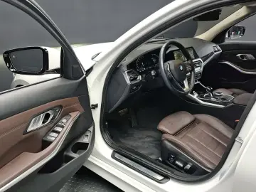 2022 BMW 3 серии с пробегом 25 351 км