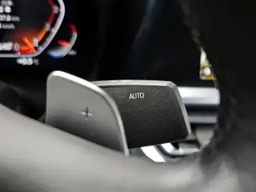 2022 BMW 3 серии с пробегом 25 351 км