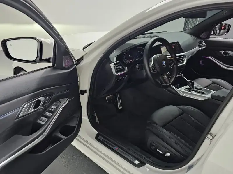 2021 BMW 3 серии с пробегом 15 844 км