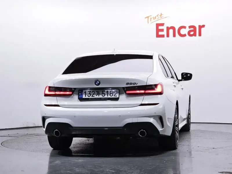 2022 BMW 3 серии с пробегом 42 687 км