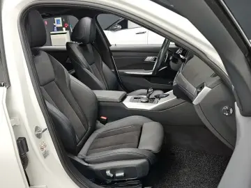 2022 BMW 3 серии с пробегом 42 687 км