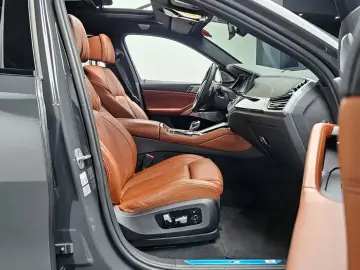 2023 BMW X6 с пробегом 60 935 км