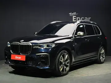 2022 BMW X7 с пробегом 73 337 км