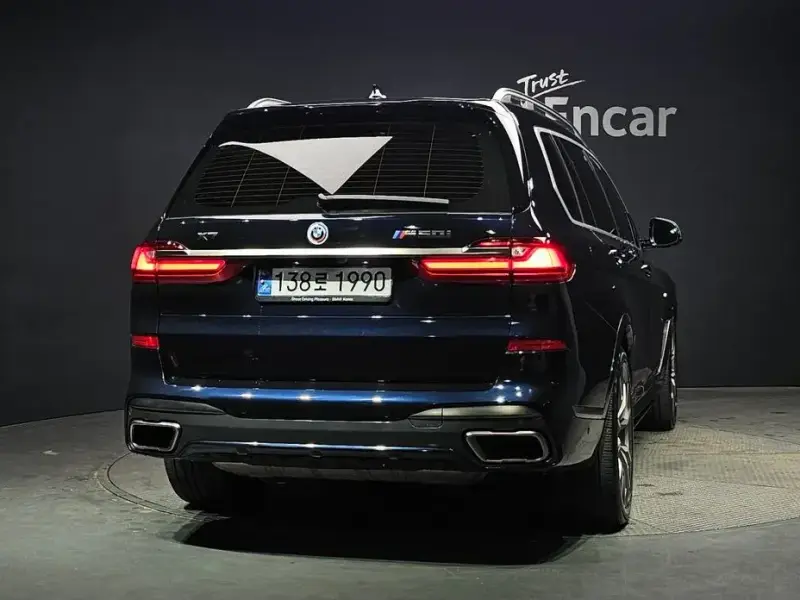 2022 BMW X7 с пробегом 73 337 км