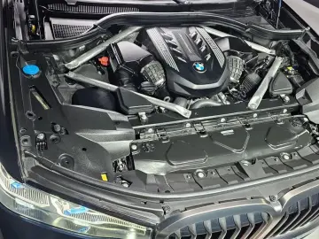 2022 BMW X7 с пробегом 73 337 км