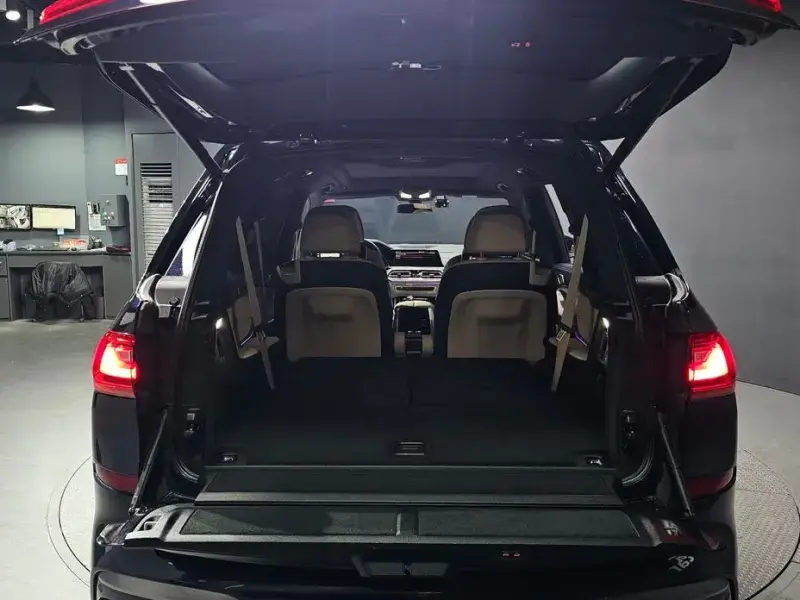 2022 BMW X7 с пробегом 73 337 км