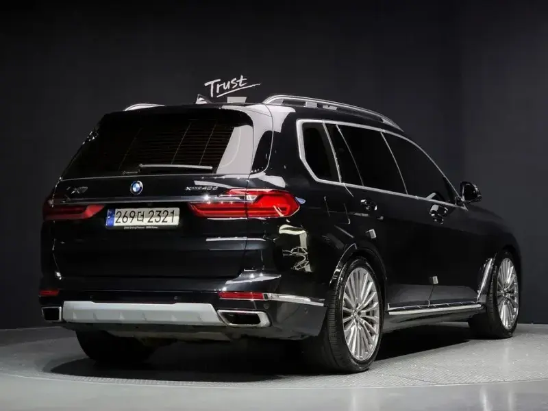 2021 BMW X7 с пробегом 91 998 км