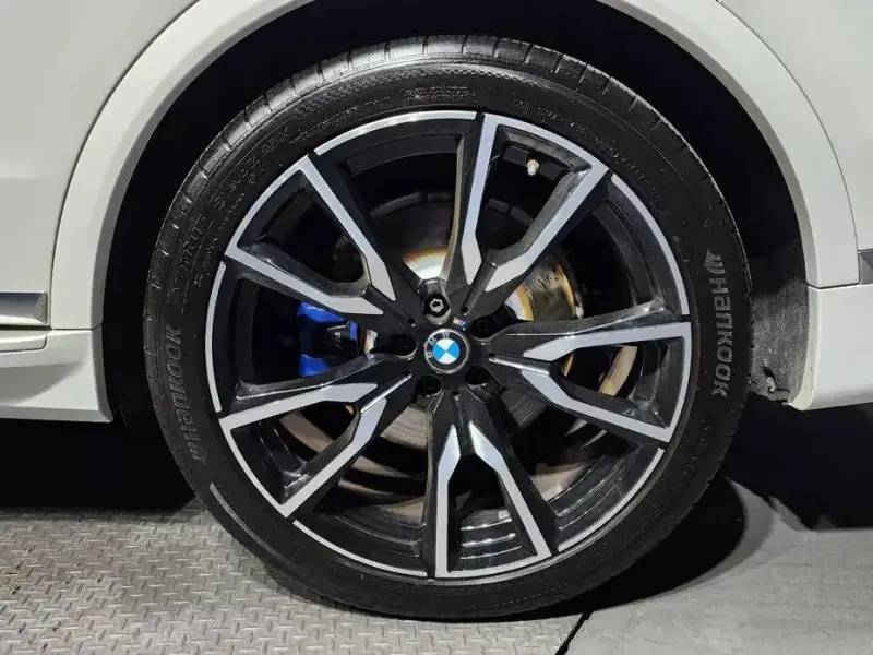2021 BMW X7 с пробегом 135 909 км