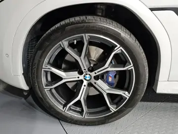 2022 BMW X6 с пробегом 30 214 км