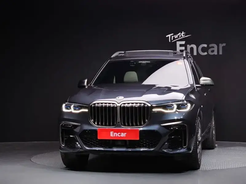 2022 BMW X7 с пробегом 16 822 км