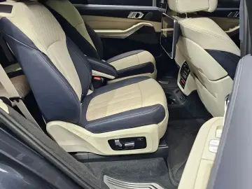 2022 BMW X7 с пробегом 16 822 км
