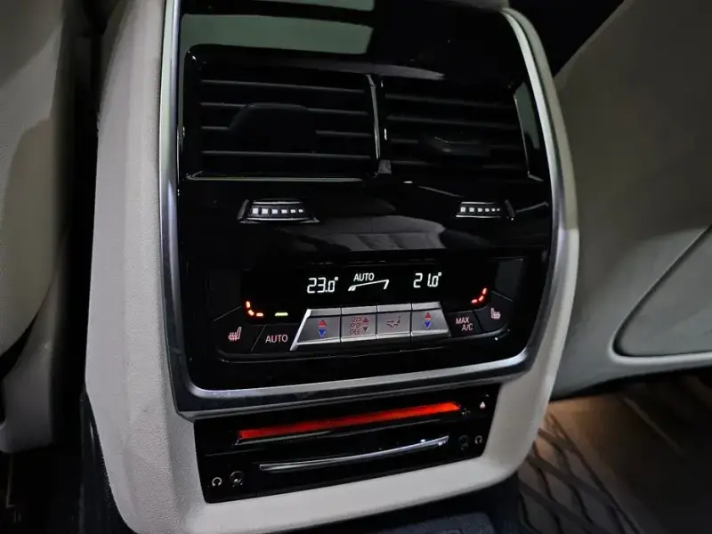 2022 BMW X7 с пробегом 16 822 км