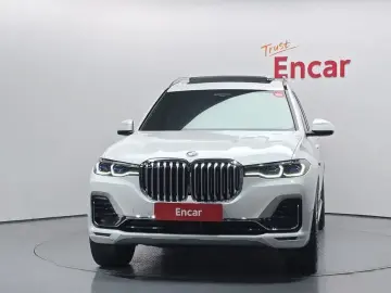 2021 BMW X7 с пробегом 18 101 км
