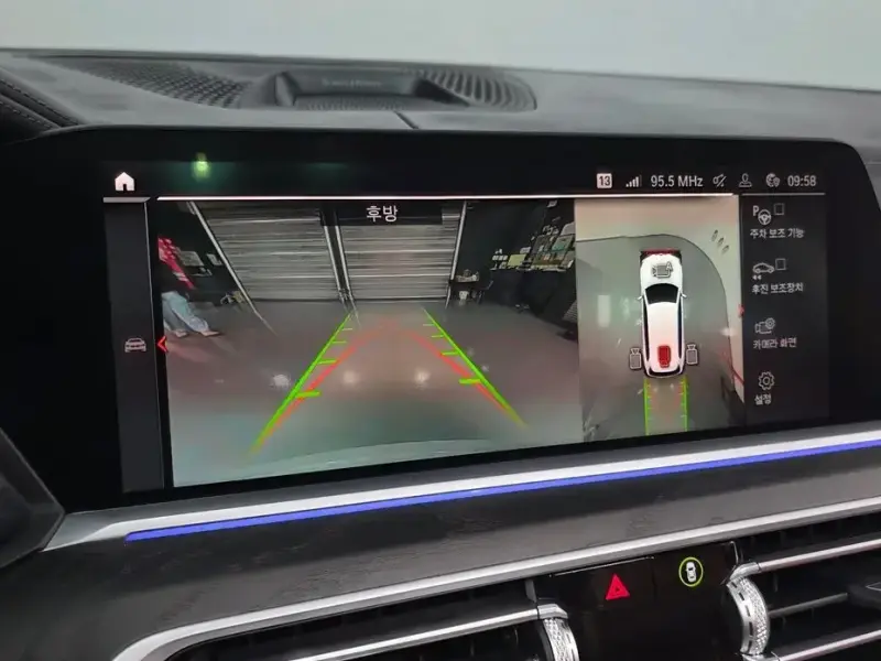 2021 BMW X7 с пробегом 18 101 км